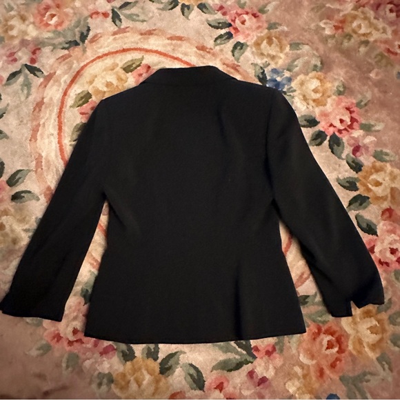 TAHARI Petite 3/4 sleeved women’s skirt suit 2P - Picture 2 of 7